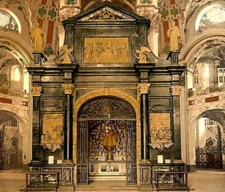 De 'Gnadenkapelle' (genadekapel), vergelijkbaar met H. Huis in Loreto, in Einsiedeln.