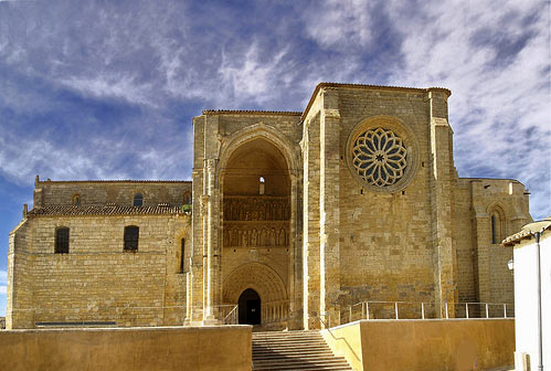 de kerk Santa Maria la Blanca in Villalczar de Sirga