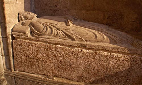 de graftombe van de 12de eeuwse koning Ferdinand II