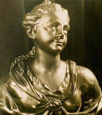 borstbeeld van de H. Agatha (1779) uit de kapel van Conincxdaele, bewaard in het huidig hoofdklooster van Zonnebeke