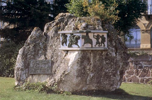gedenksteen in Roncesvalles voor de onfortuinlijke ridder Roeland.
