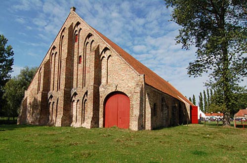 de schuur van de verdwenen cisterciënzerabdij Ter Doest in Lissewege