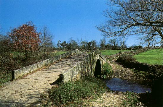 middeleeuwse stenen brug