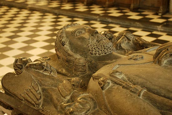 Hertog Hendrik I van Brabant. Praalgraaf in de St.-Pieterskerk in Leuven