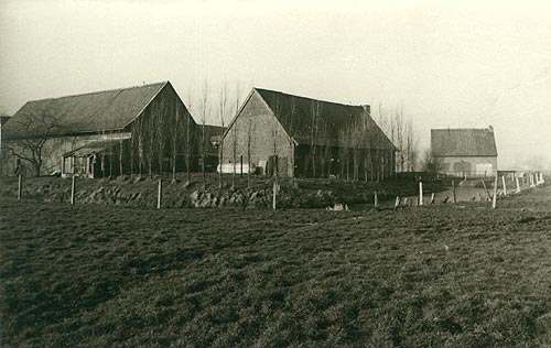 De Bunder-Cruysse hoeve, zoals die eruit zag halfweg de 20ste eeuw, zijzicht