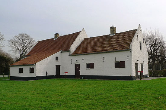 In de hoeve van het middeleeuws Zuidgasthuis aan de Albert I-laan is nu een bakkerijmuseum ondergebracht.