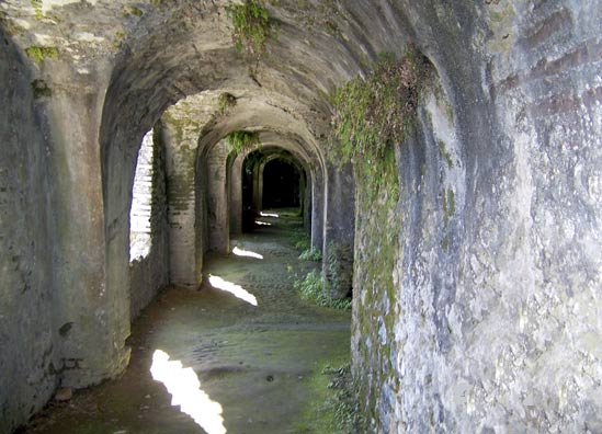 Gastenkwartier van een abdij. Sorde-l'Abbaye (Landes, Fr.)