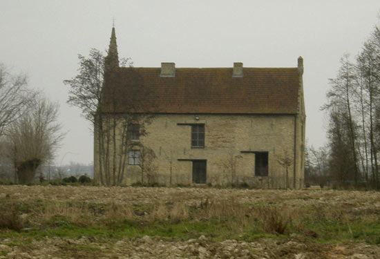 De omwalde tempeliershoeve in Westvleteren