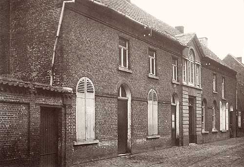 het oude 'Spinhuys' in Gijzegem