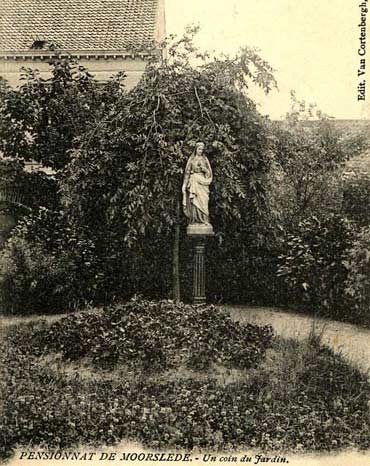 H. Hartbeeld in de tuin