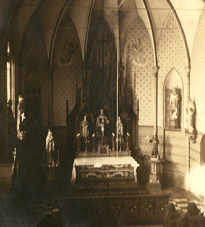 het interieur van de hospitaal-kapel voor Wereldoorlog I