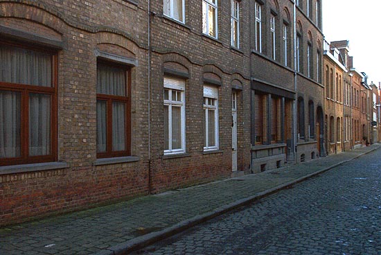 in deze straat stond ooit de 2de verblijfplaats van de zusters in Ieper