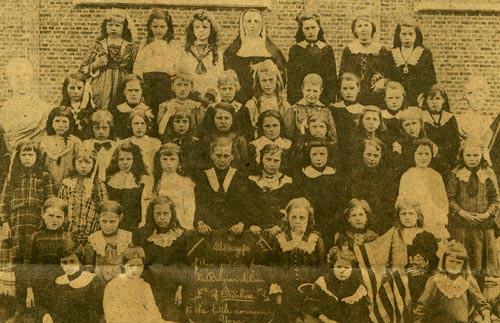 een klasfoto van de kloosterschool anno 1918