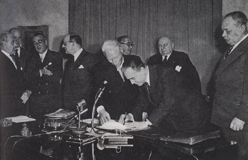 ondertekening van het schoolpakt in 1958
