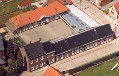klooster en school in Waardamme