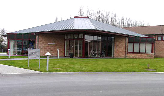 de ingang van het Zorgcentrum St. Jozef in Zonnebeke